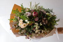 Load image into Gallery viewer, WRAPPED BOUQUET
